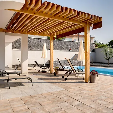 New With Pool, 600 M From The - By Traveler Tourist Agency Krk Id 2164 Villa *