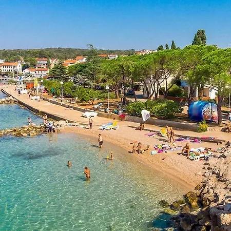 New With Pool, 600 M From The - By Traveler Tourist Agency Krk Id 2164 * Pinezići