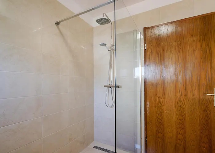 New With Pool, 600 M From The - By Traveler Tourist Agency Krk Id 2164 Pinezići