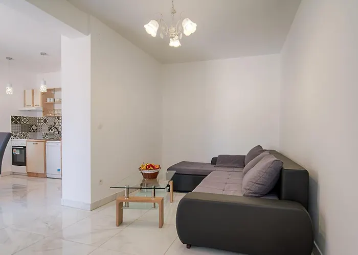 New With Pool, 600 M From The - By Traveler Tourist Agency Krk Id 2164 Vila