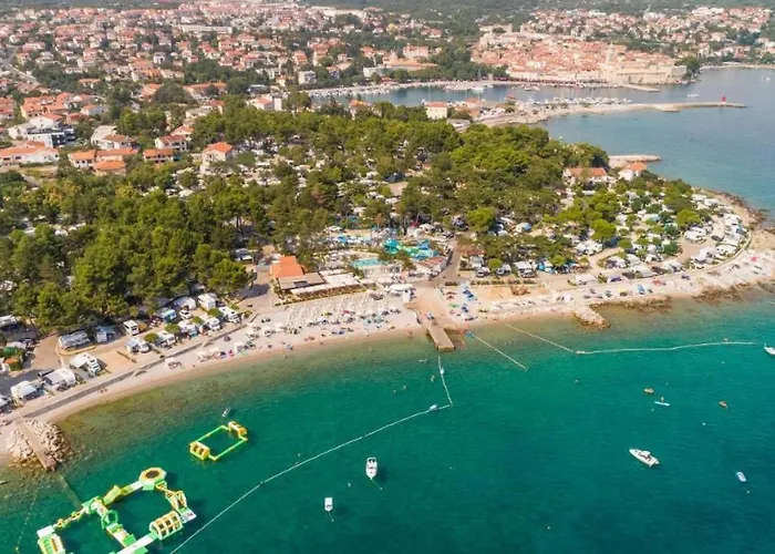 New With Pool, 600 M From The - By Traveler Tourist Agency Krk Id 2164 Vila Pinezići