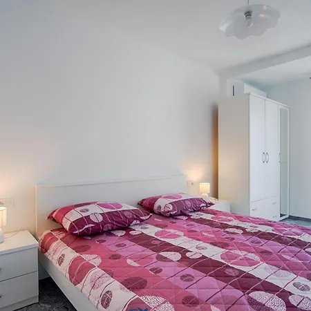 New With Pool, 600 M From The - By Traveler Tourist Agency Krk Id 2164 Pinezići