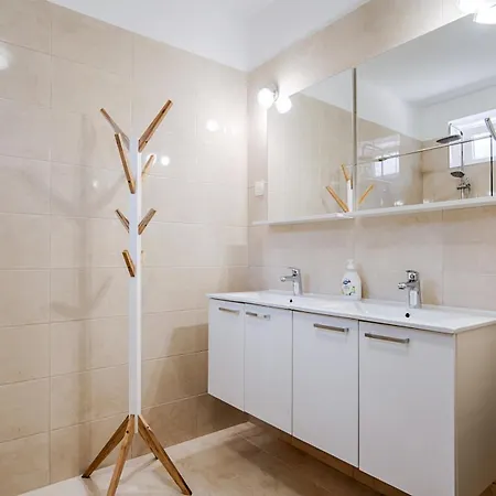 New With Pool, 600 M From The - By Traveler Tourist Agency Krk Id 2164 Villa *